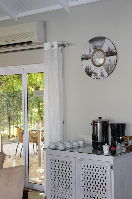 Indigo Moon Guesthouse Лихтенбург Экстерьер фото